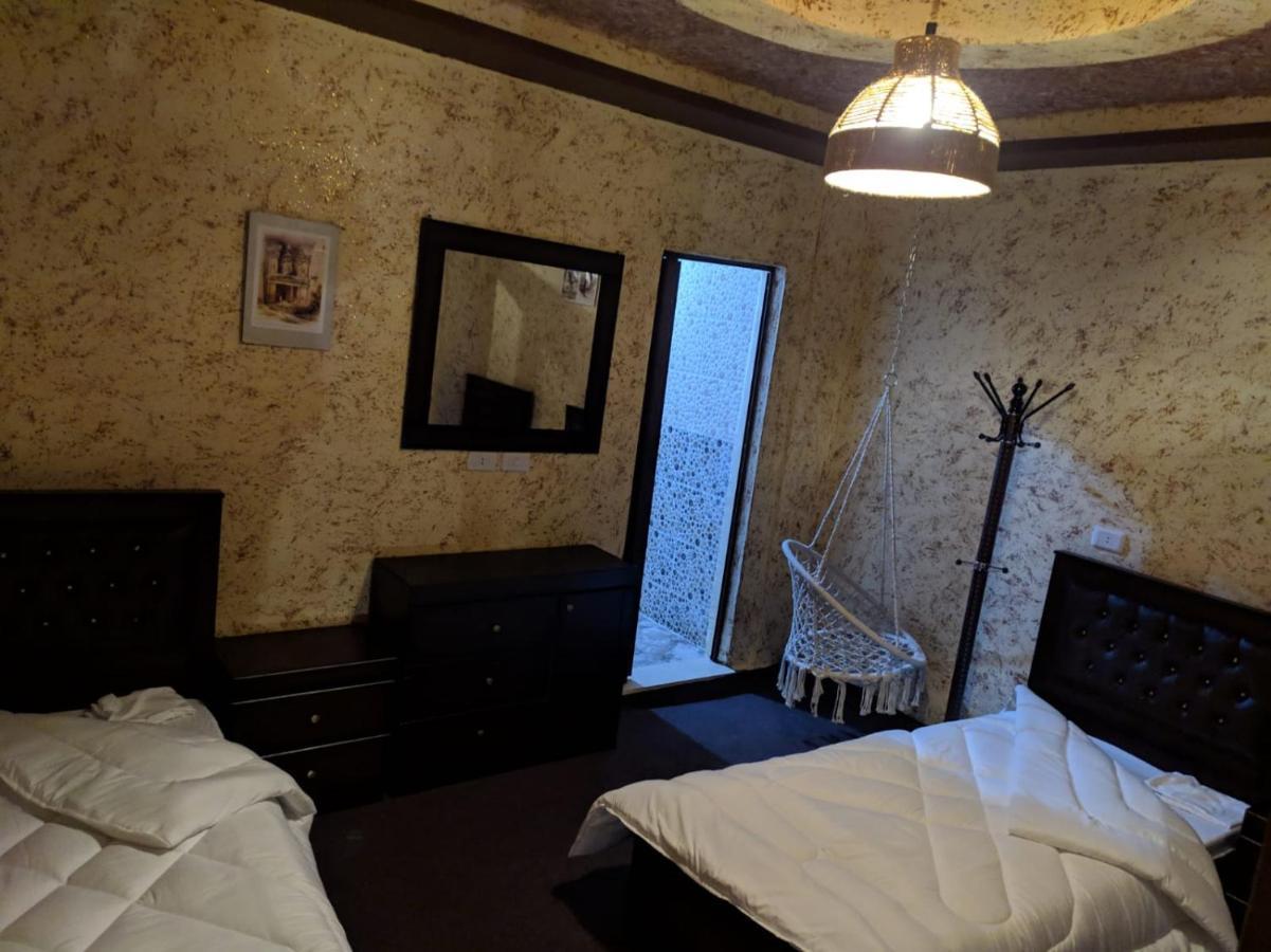 Guest House Attallah Wadi Musa Extérieur photo
