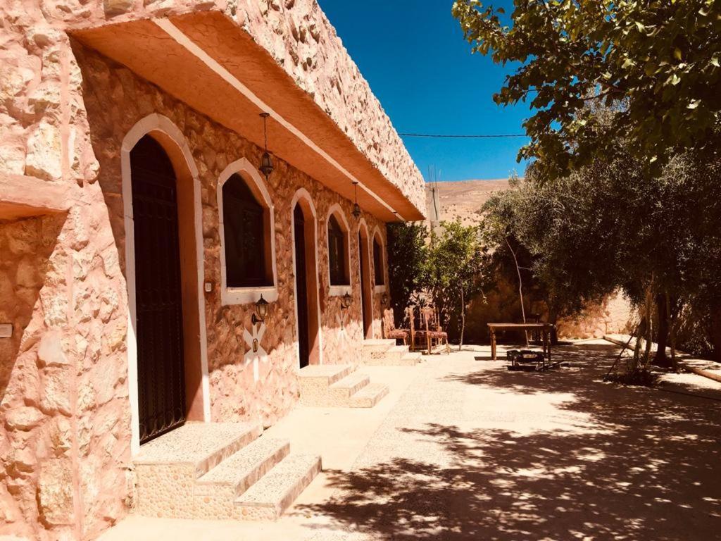 Guest House Attallah Wadi Musa Extérieur photo