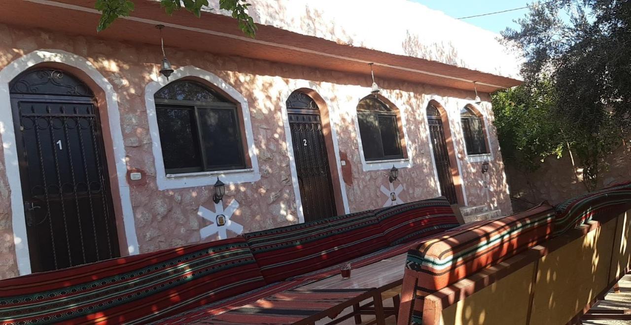 Guest House Attallah Wadi Musa Extérieur photo